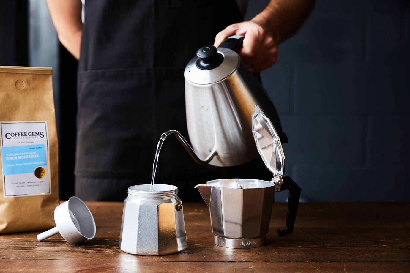 How to make a coffee with a Bialetti moka pot