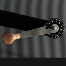 Load image into Gallery viewer, Aergrind hand grinder