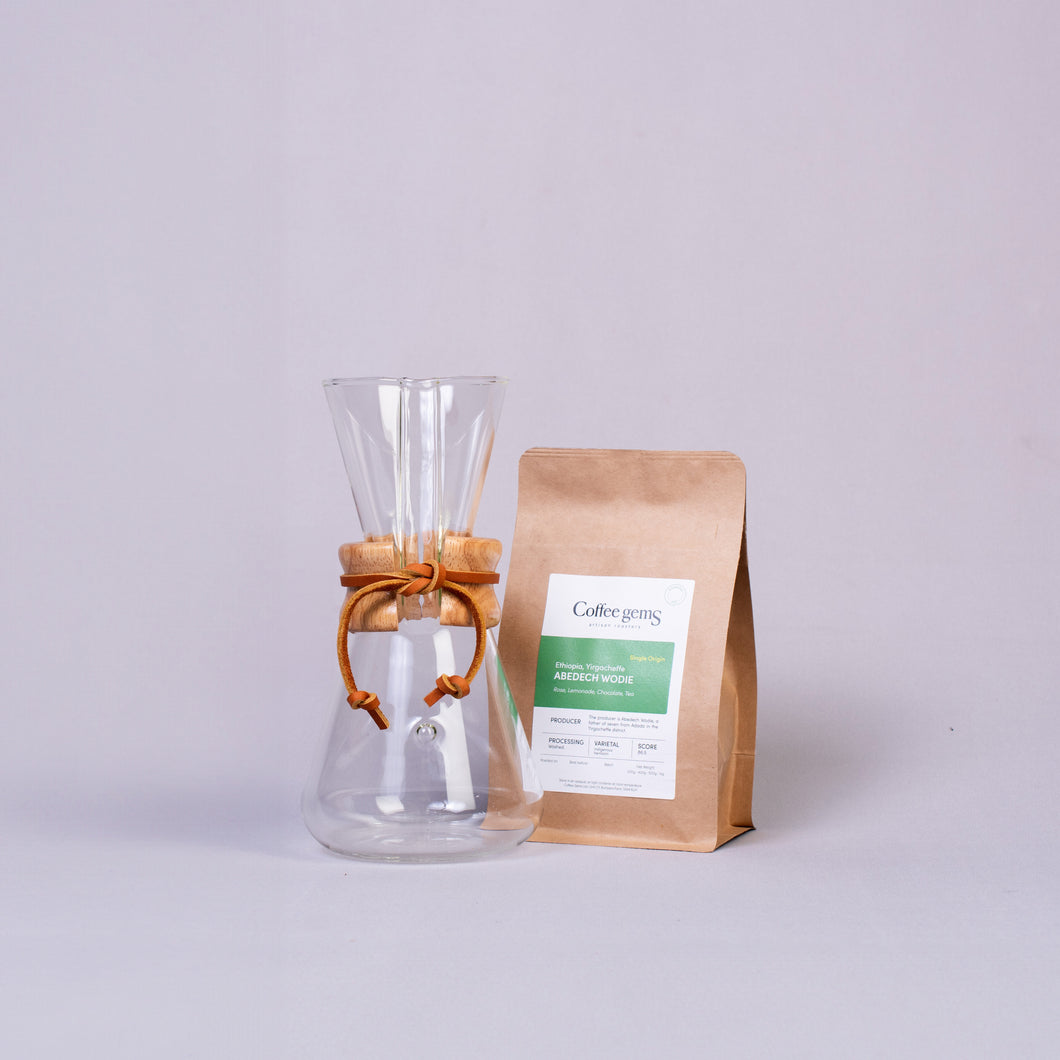 Chemex - 3 Cup Brewer + 200g Roaster's Choice Bag