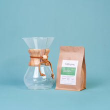 Load image into Gallery viewer, Chemex - 6 Cup Brewer + 200g Roaster&#39;s Choice Bag