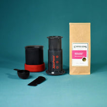 Load image into Gallery viewer, AEROPRESS GO + ROASTER&#39;S CHOICE COFFEE BAG